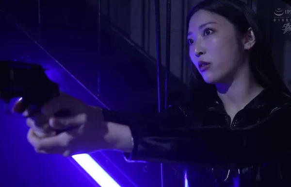 phim sex dì ghẻ Số phận nữ điệp viên khi bị bắt làm tù binh